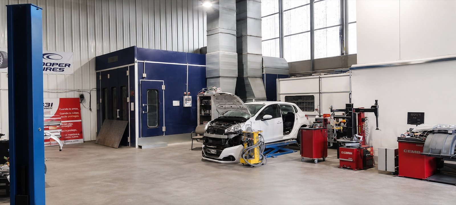Atelier carrosserie et cabine de peinture CPM-531